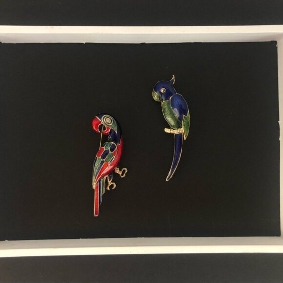 Vintage bright enamelled parrot brooches - Picture 5 of 7